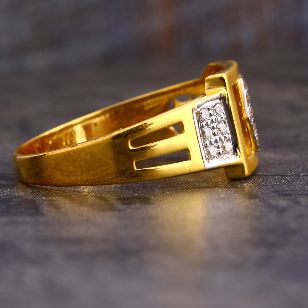 916 Gold CZ Hallmark Classic Men's Ring MR609 - Image 3
