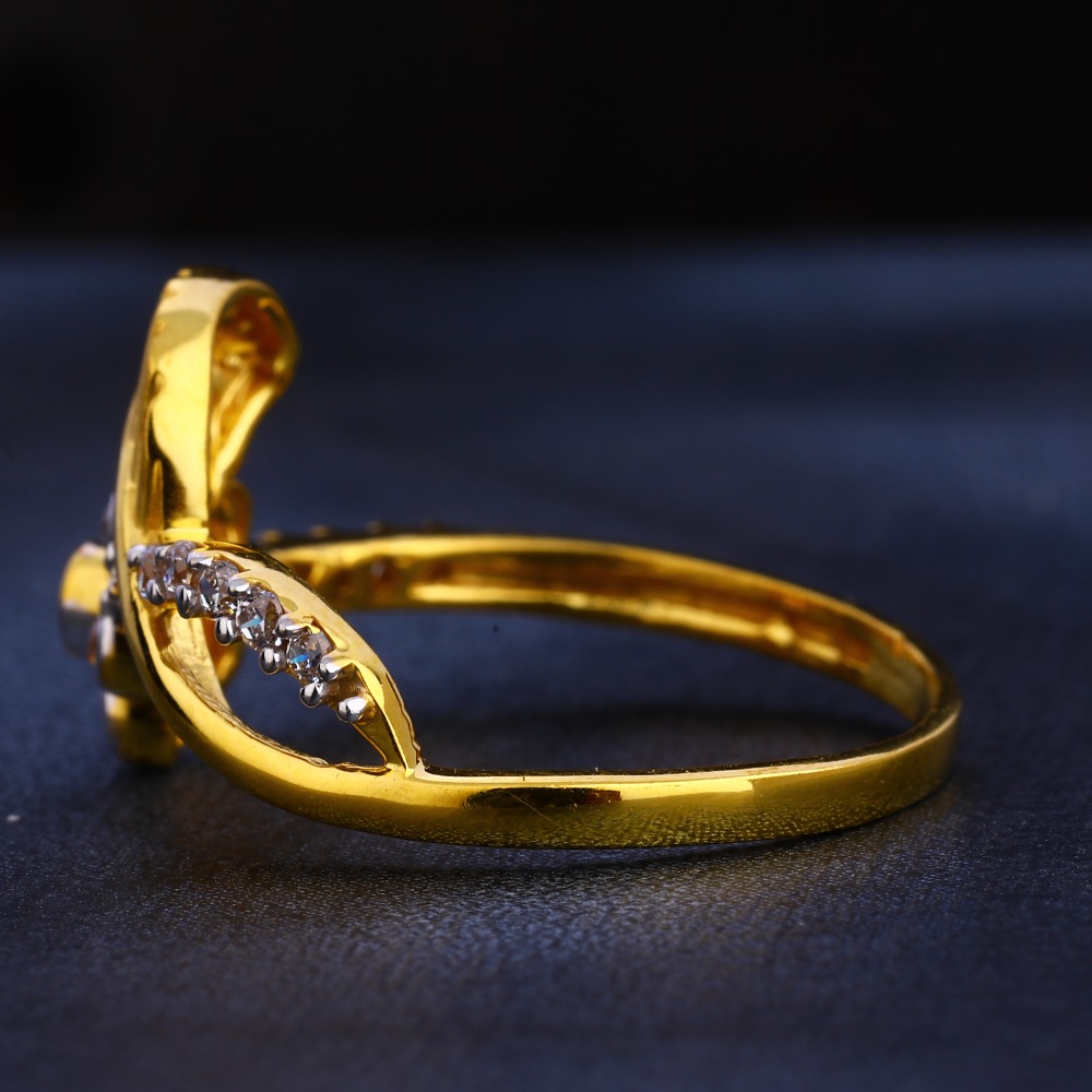 916 Gold CZ Hallmark Women's Ring LR393 - Image 2