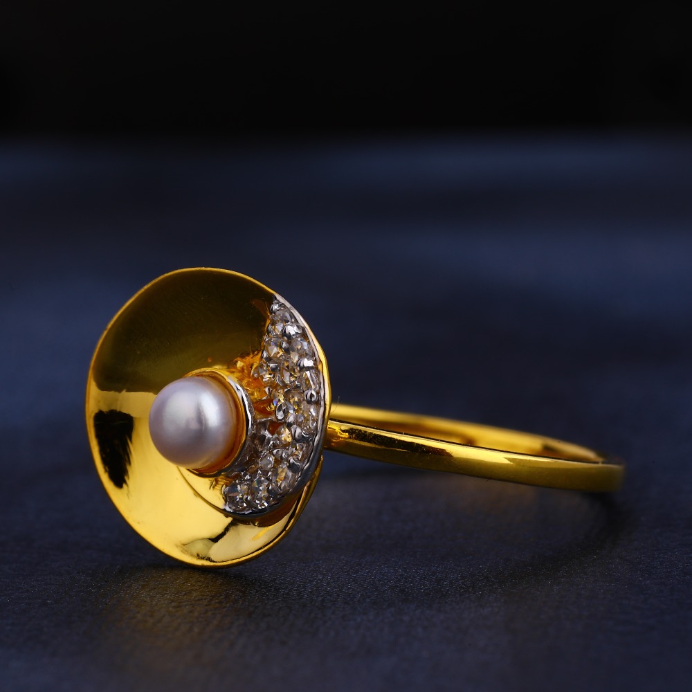916 Gold  CZ  Exclusive Women's  Ring LR389