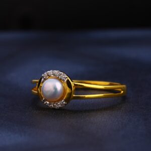 916 Gold  CZ  Fancy Ladies Ring LR369