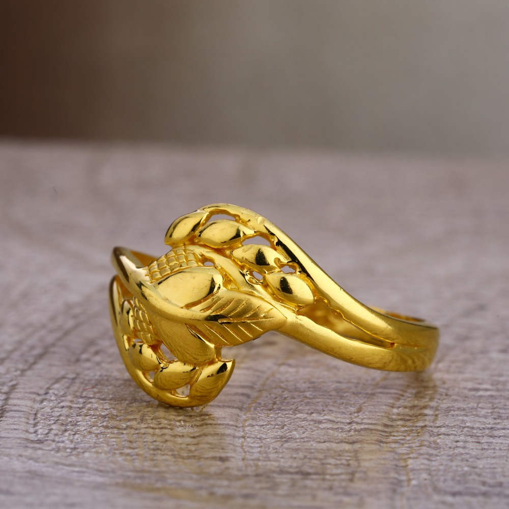 750 Gold Ladies Classic  Plain Ring LPR460
