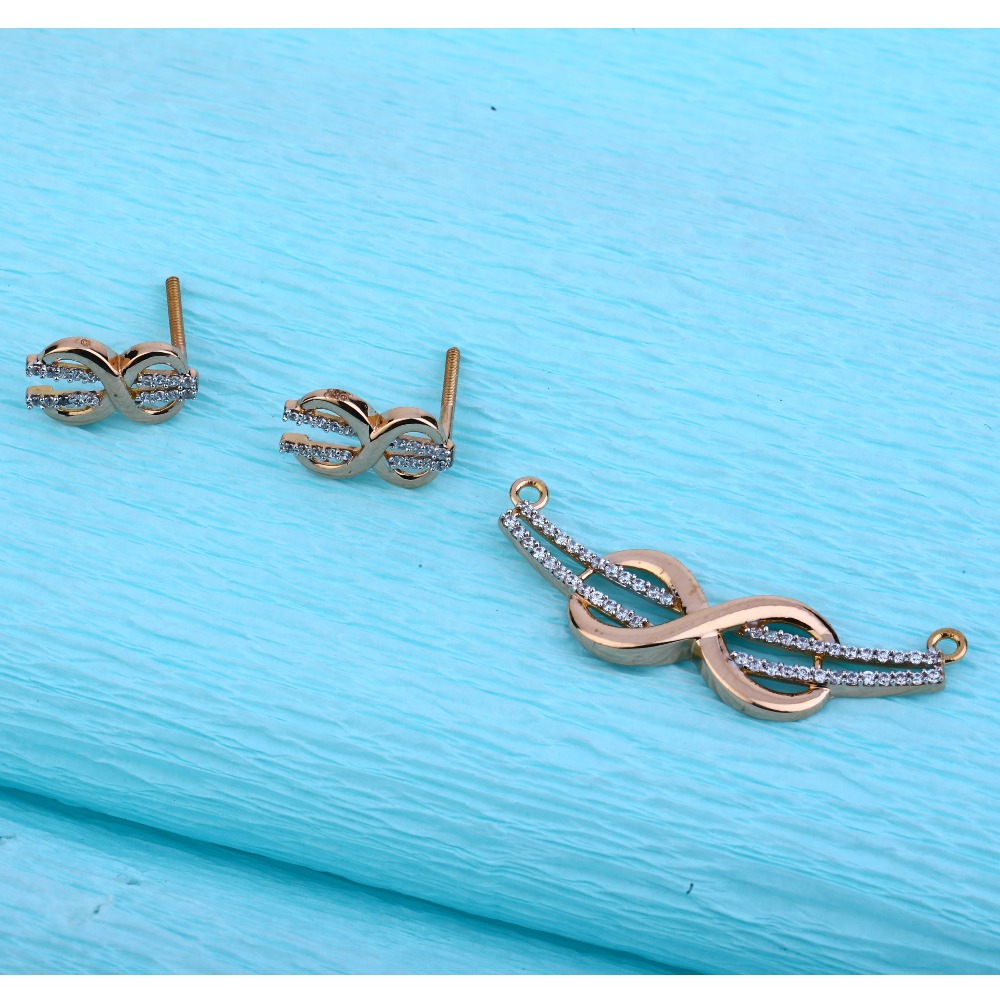 750 Rose Gold Cz Hallmark Stylish Pendant Set RMPN62