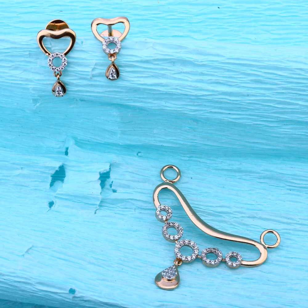 750 Rose Gold Women's Stylish Pendant Set RMPN120