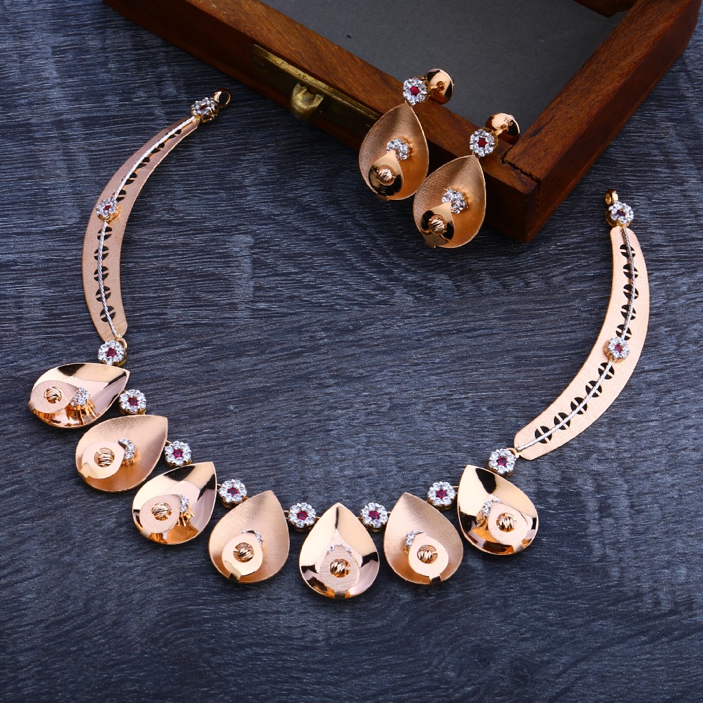 18CT Rose Gold Hallmark Fancy Necklace Set RN98