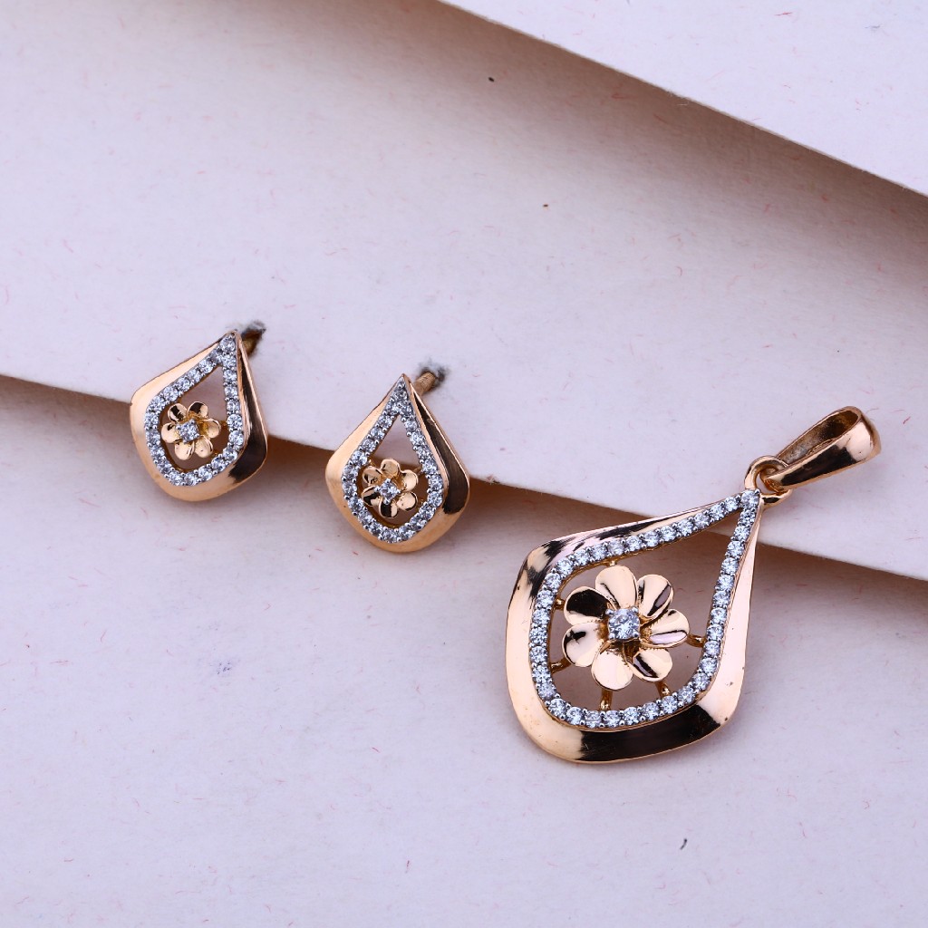 750 Rose Gold Hallmark Exclusive Pendant Set RPS81