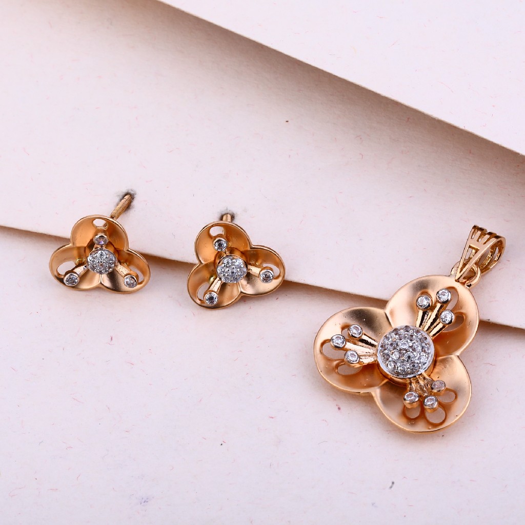 750 Rose Gold Designer Pendant Set RPS115