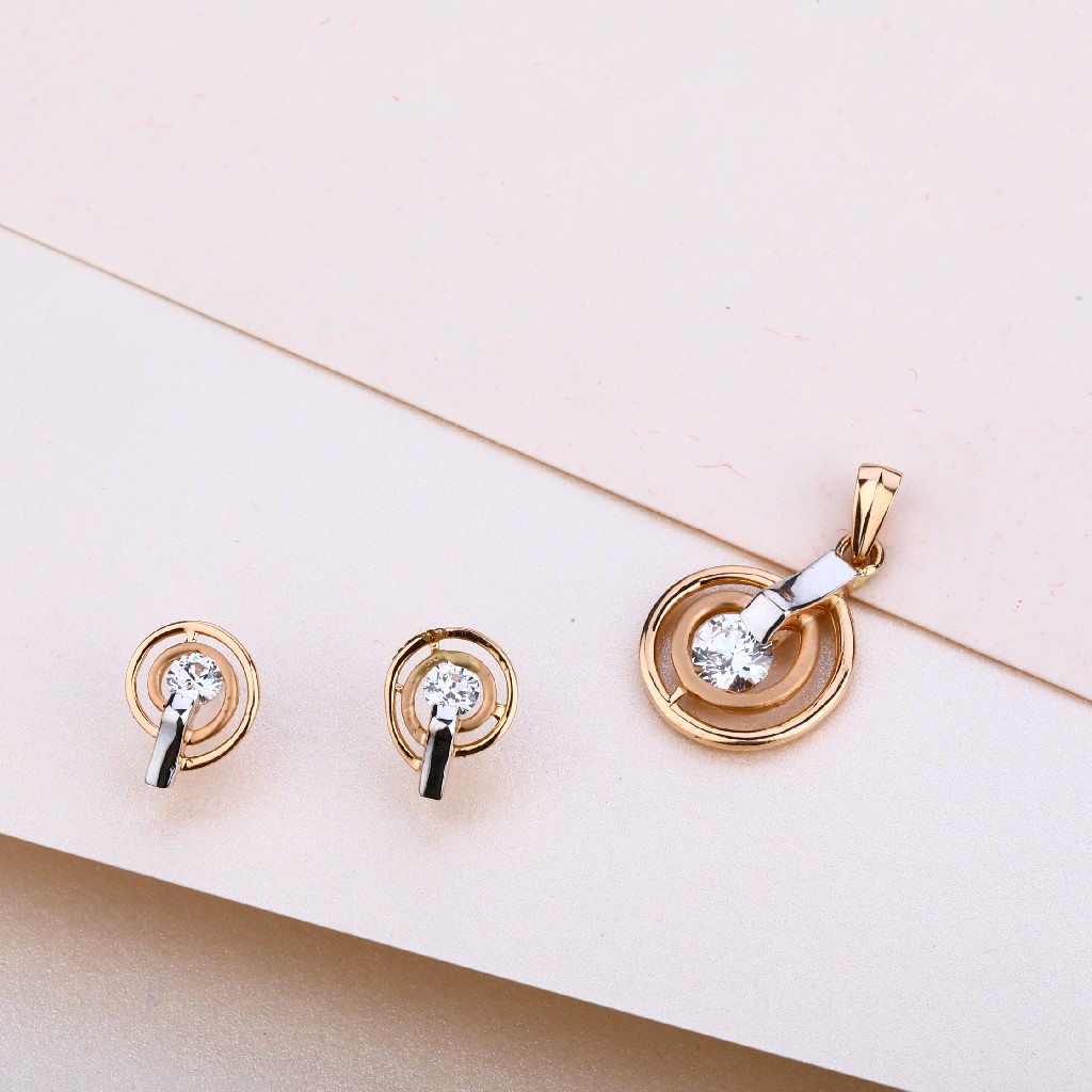 18CT Gold  Pendant Set RPS02