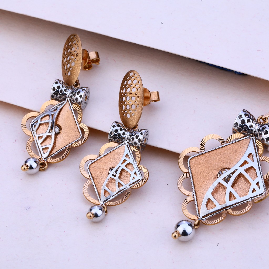 750 Rose Gold Hallmark Stylish Pendant Set RPS97