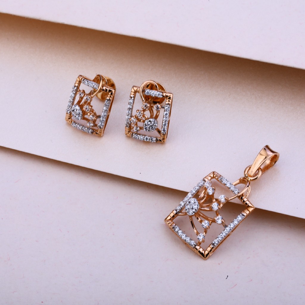 18KT Rose Gold Fancy Hallmark Pendant Set RPS33