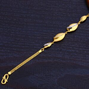 916  Gold Classic ladies Hallmark  Bracelet LB251