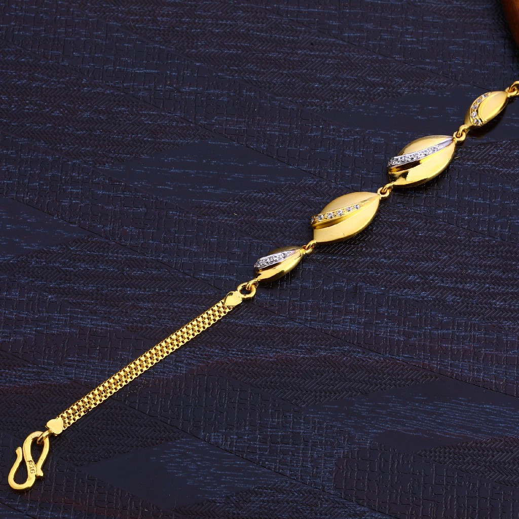 916  Gold Classic ladies Hallmark  Bracelet LB251