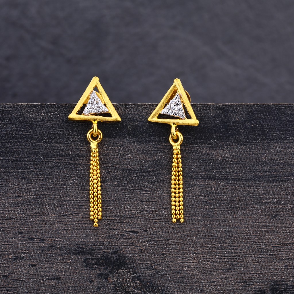 916  Gold Hallmark Triangle shape Jhummar LJE252