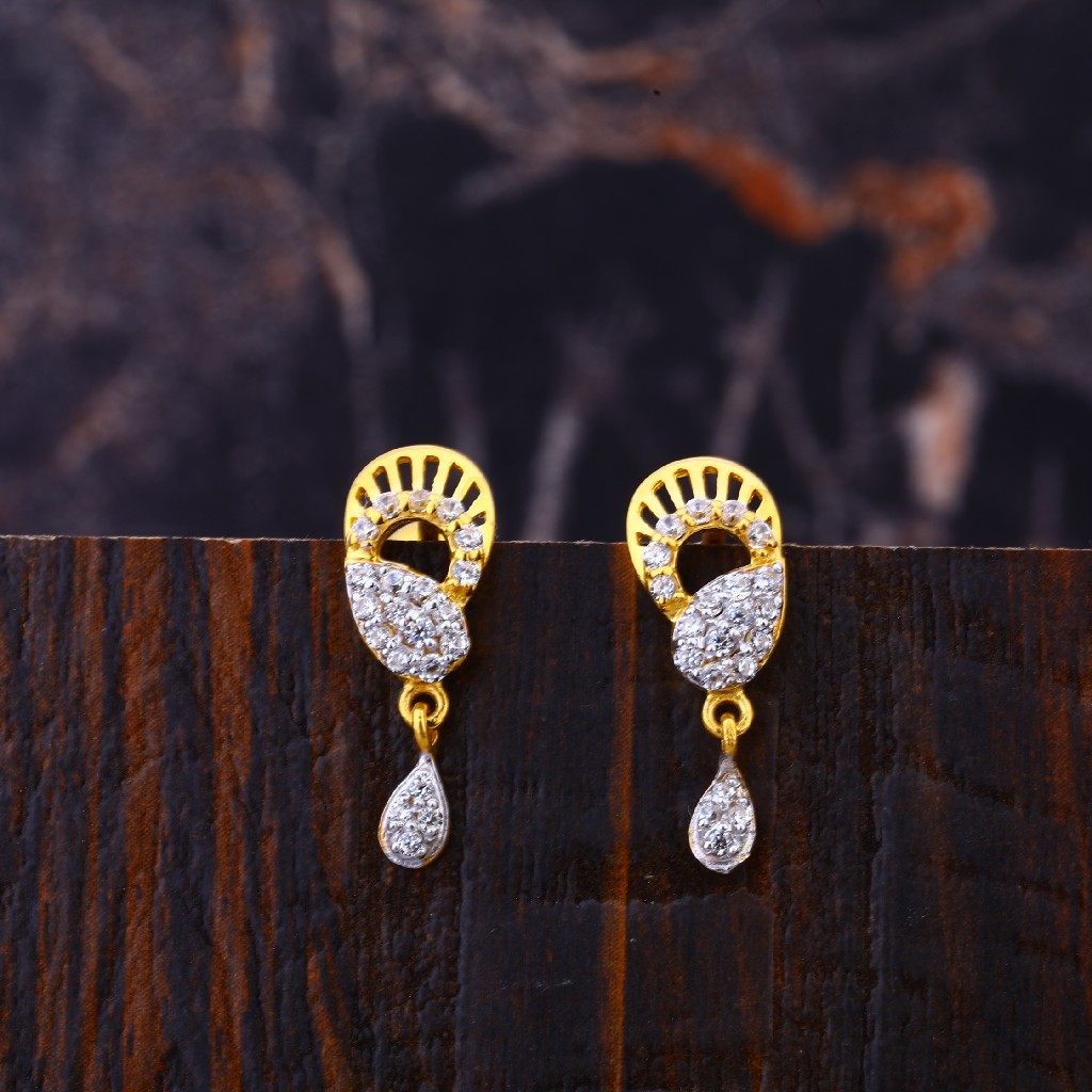 22KT Gold Stylish  women's Earring LFE313