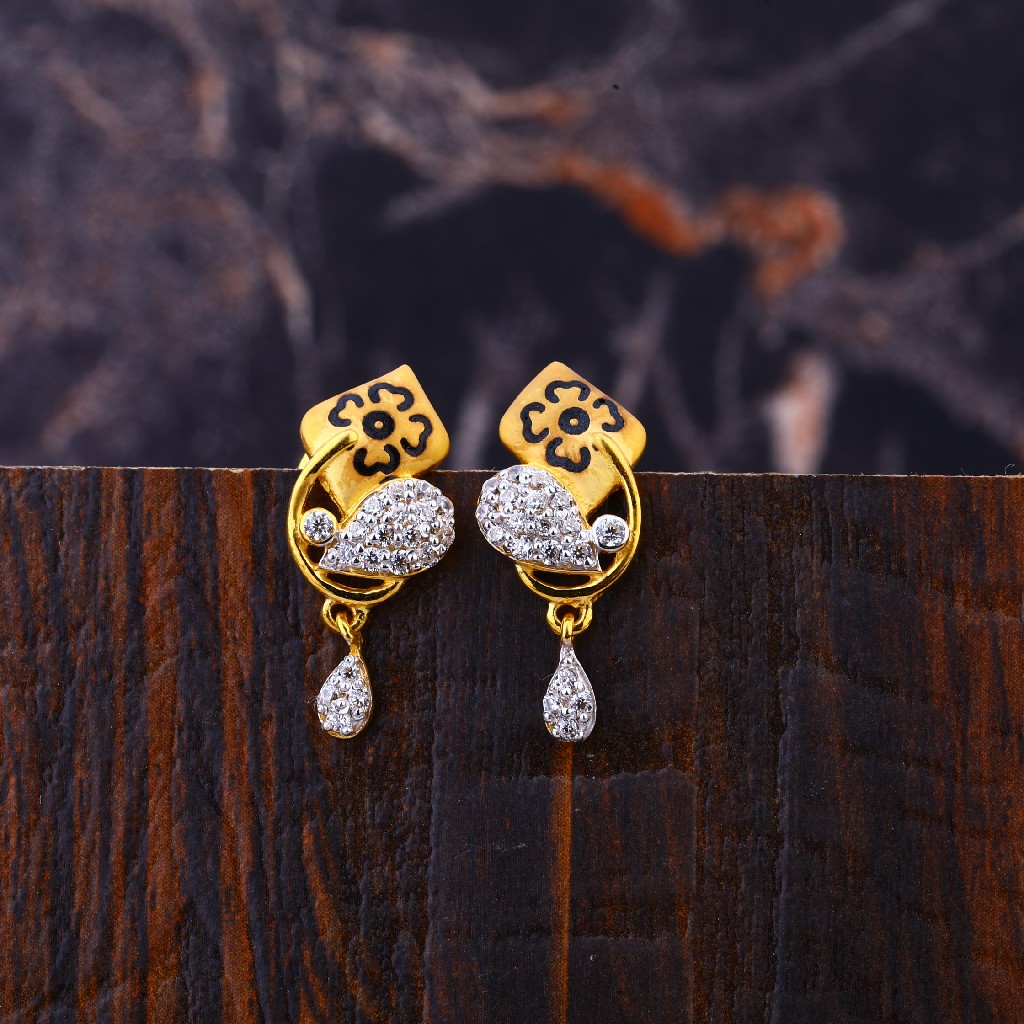 22KT Gold Designer women's Earring LFE310