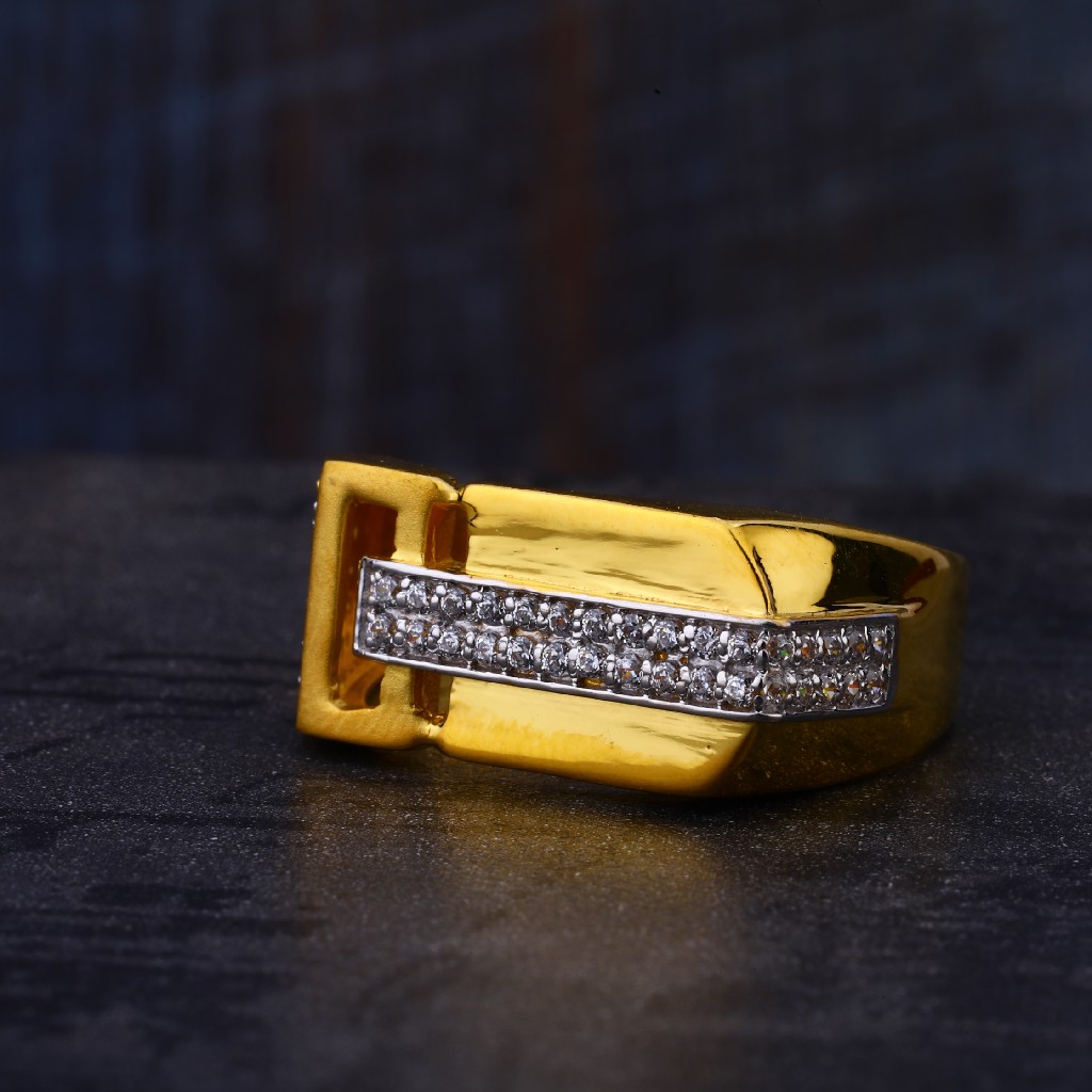 916 Cz Mens Stylish Hallmark Ring MR537