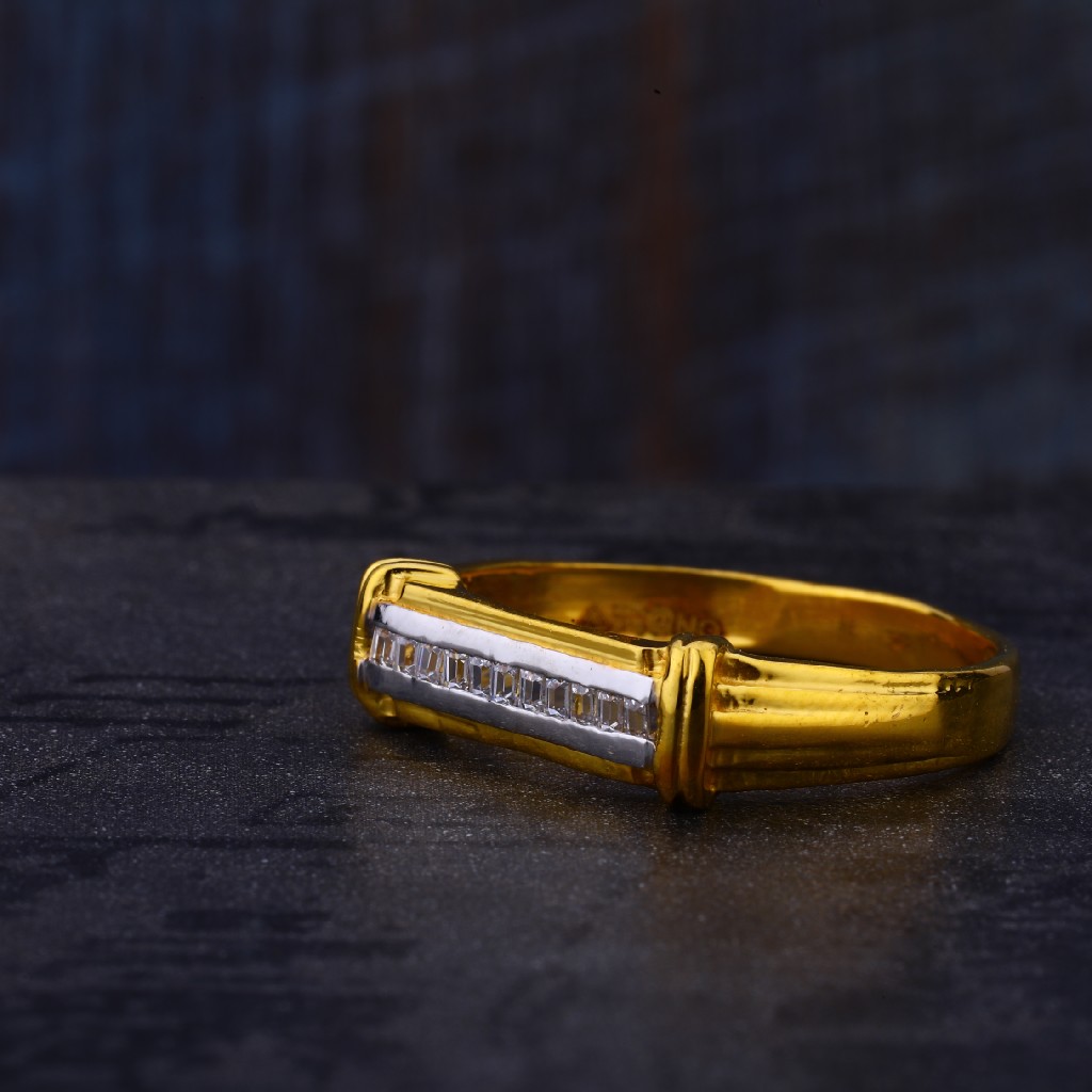 916 Cz Mens Fancy Hallmark Ring MR539