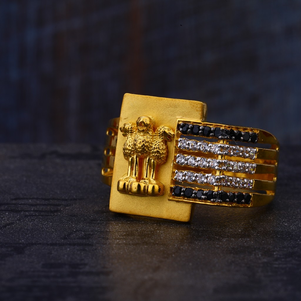 916 Cz Mens Classic  Hallmark Ring MR543