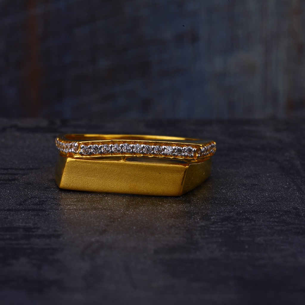 916 Gold Hallmark Mens Fancy Ring MR559