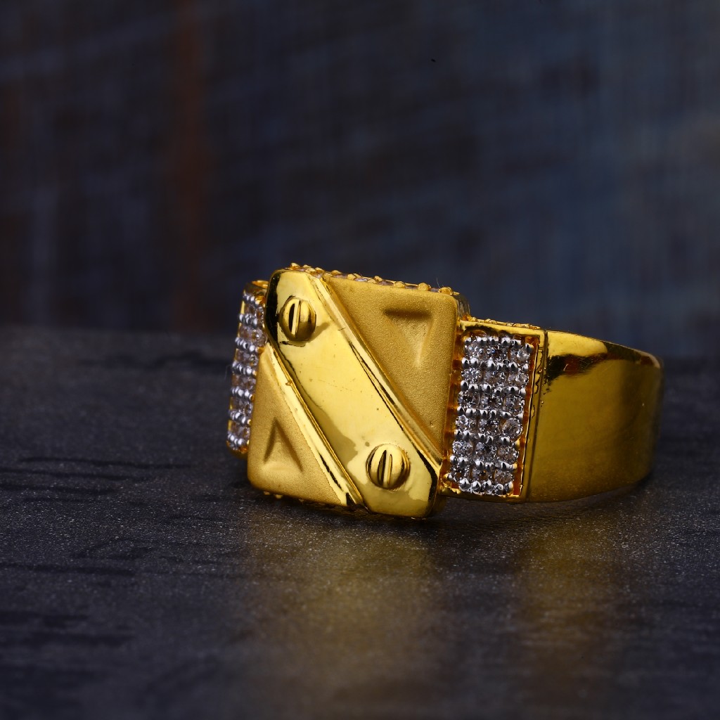 916 Gold Hallmark Mens Classic Ring MR563