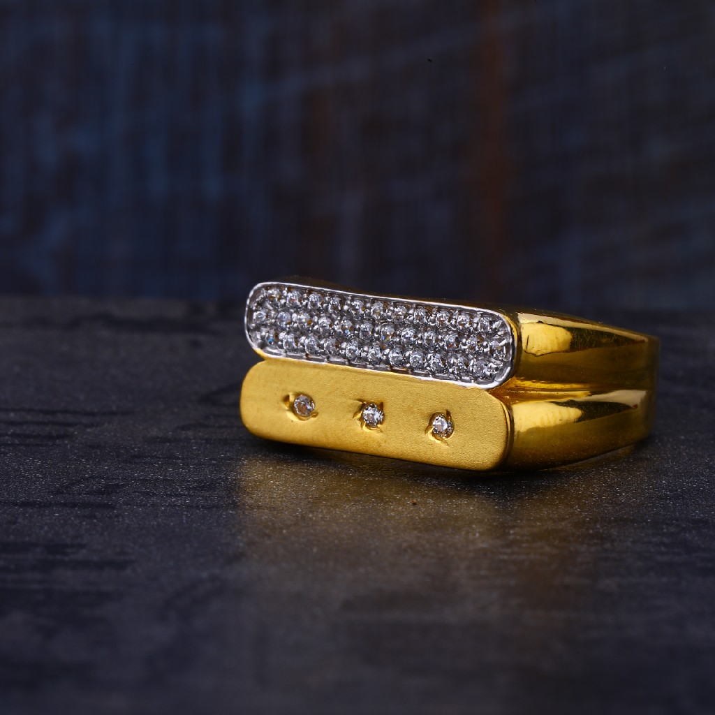 916 Gold Mens Exclusive Ring MR527