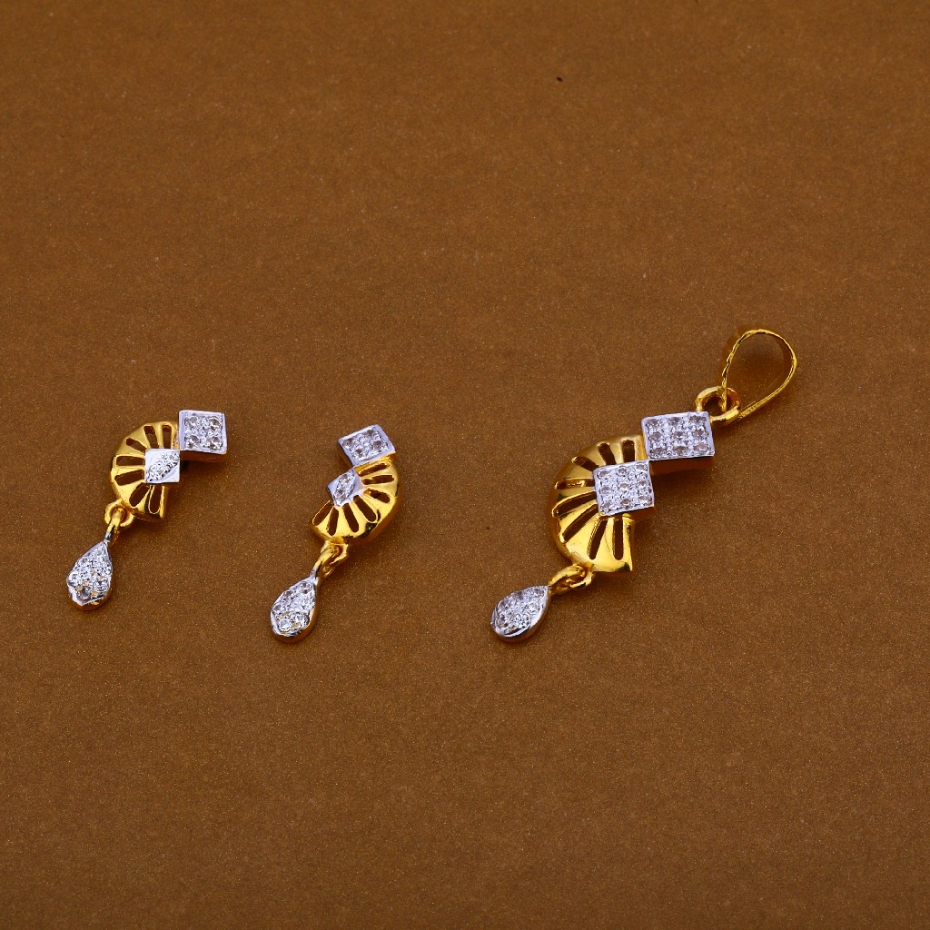 22CT Cz Designer Hallmark Pendant Set FPS194