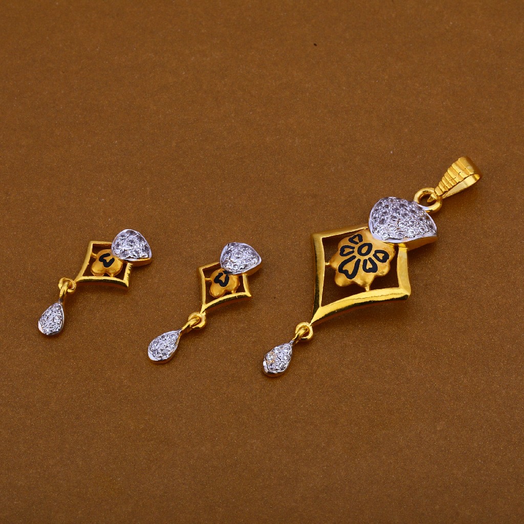 22CT Cz Designer Hallmark Pendant Set FPS197