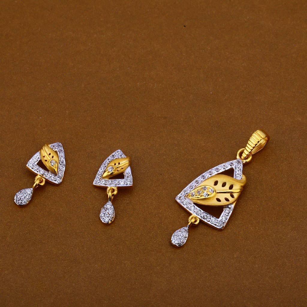 22Ct Gold Stylish Hallmark Pendant Set FPS218