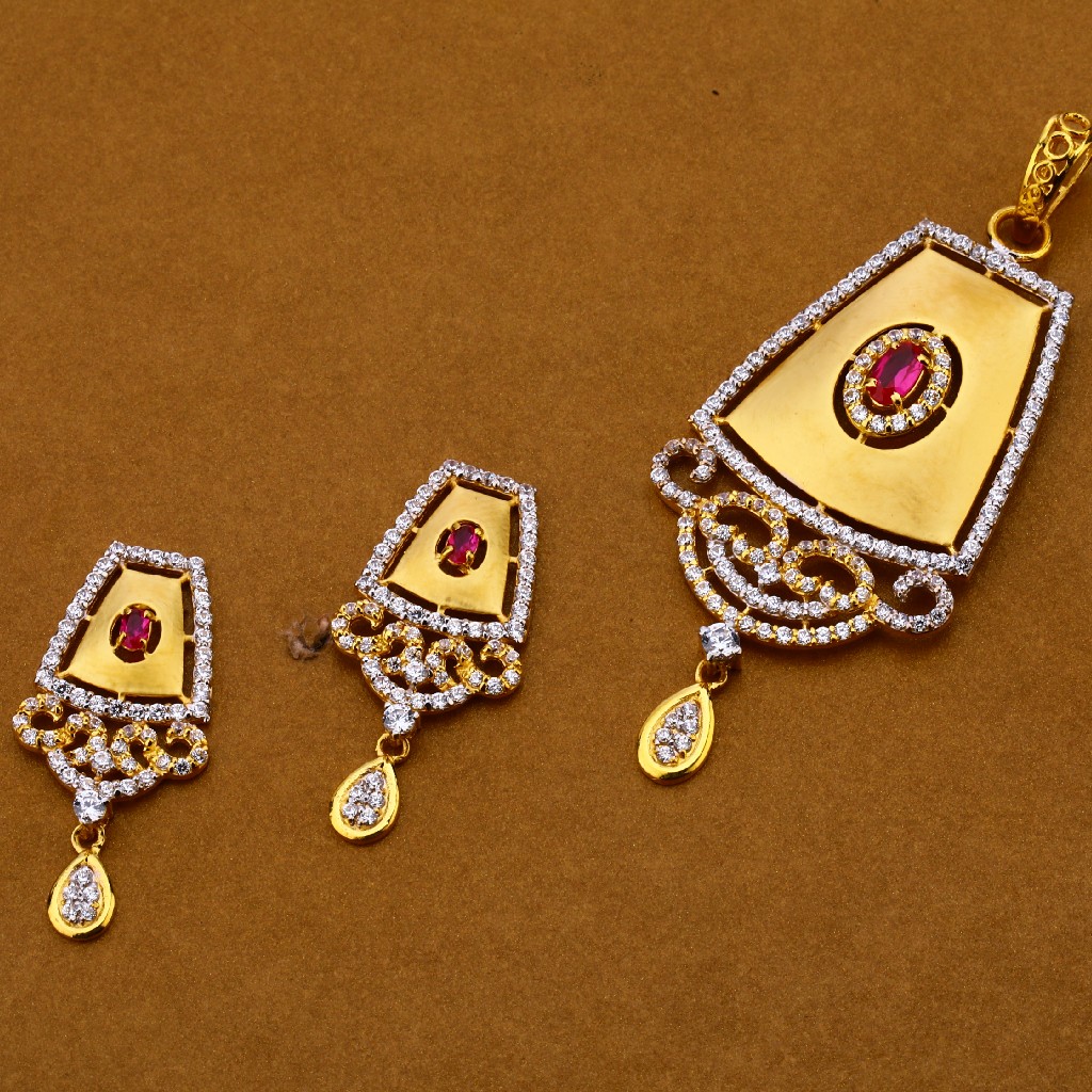 916 Gold Ladies Hallmark Pendant Set FPS130