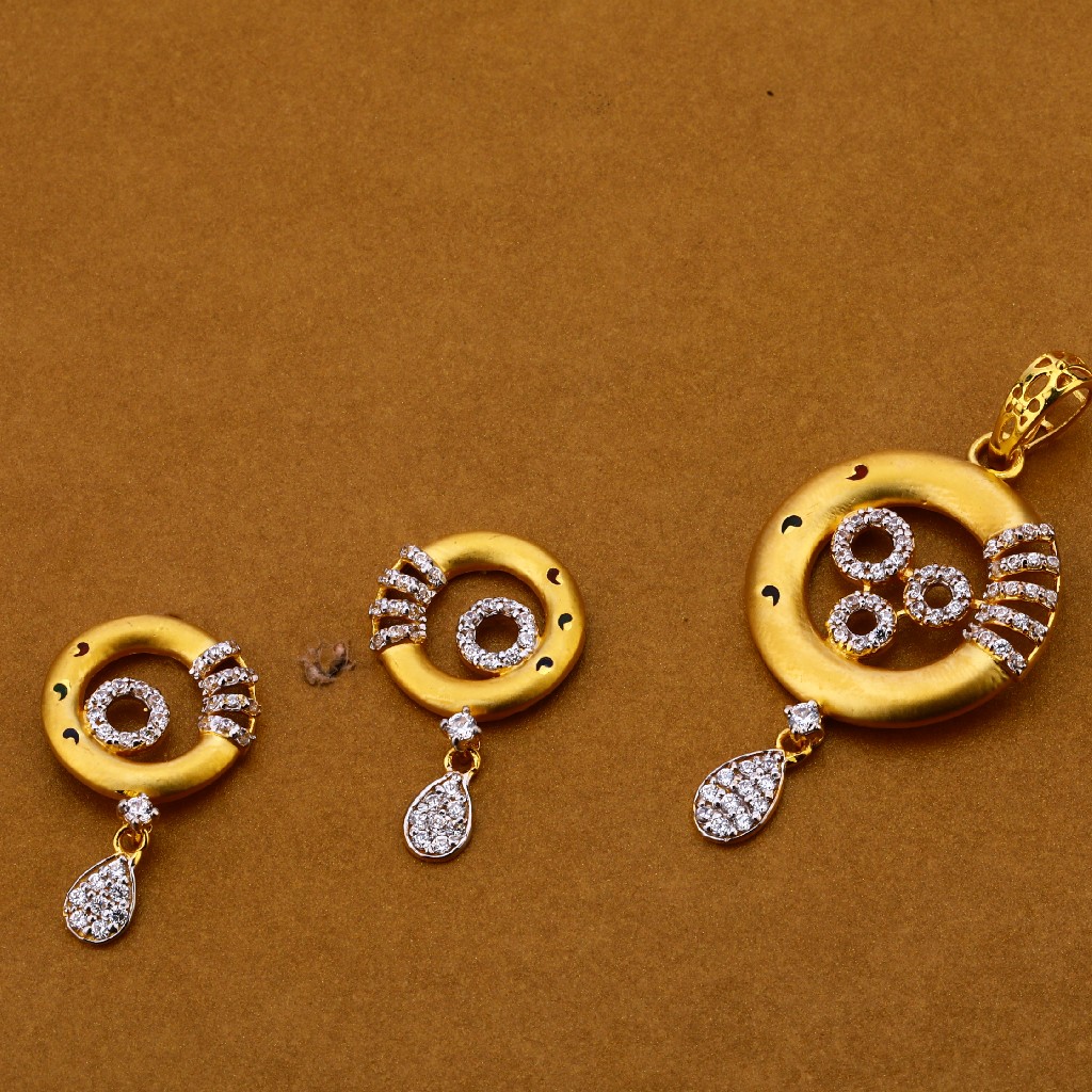916 Gold Cz Ladies Pendant Set FPS131