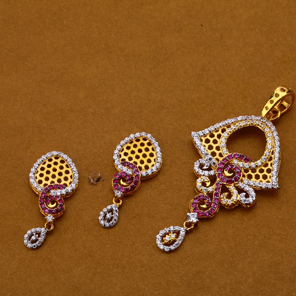 22KT Gold Exclusive Ladies Pendant Set FPS125