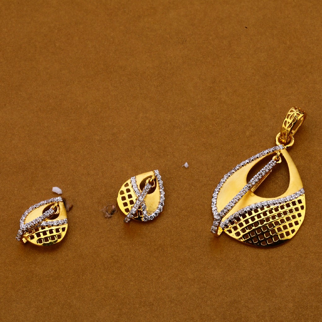 22KT Gold Stylish Hallmark Pendant Set FPS137p