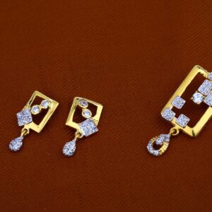 22ct Gold Ladies Hallmark Stylish Pendant Set FPS72