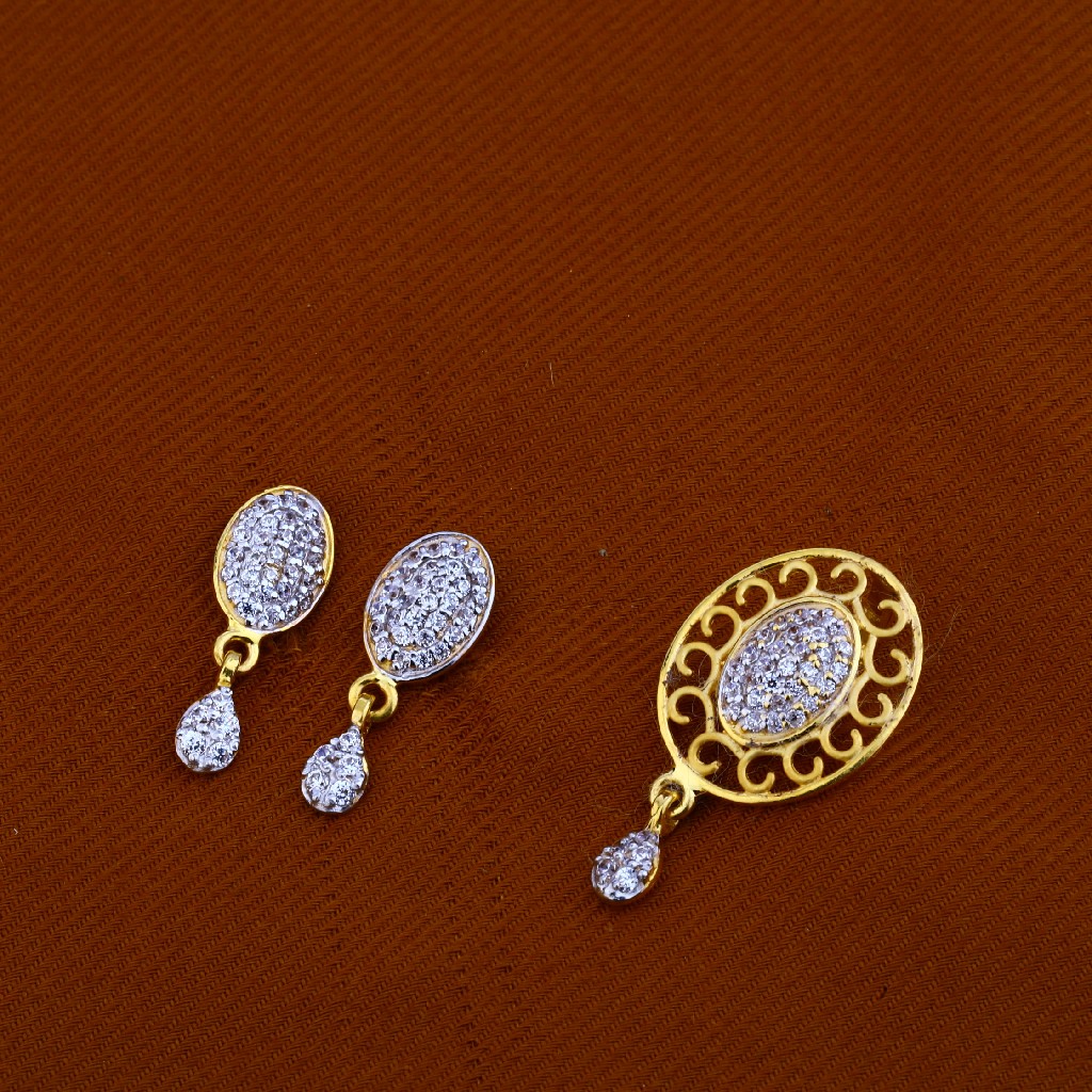 22Ct Gold Ladies Fancy Pendant Set FPS82