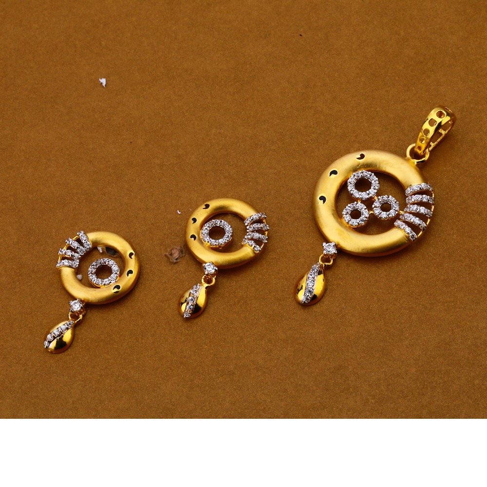 916 Gold Stylish Hallmark Pendant Set FPS178