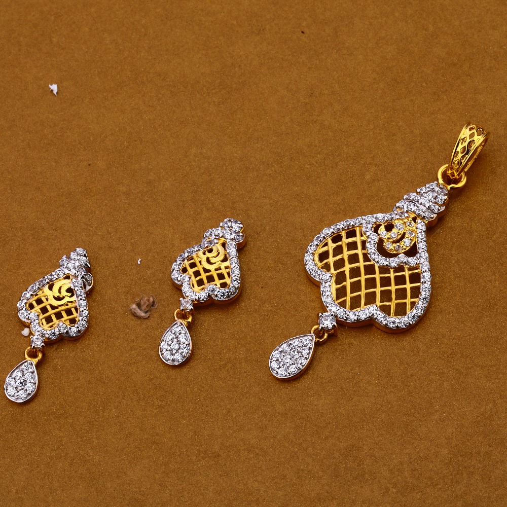 916 Gold Designer Hallmark Pendant Set FPS175