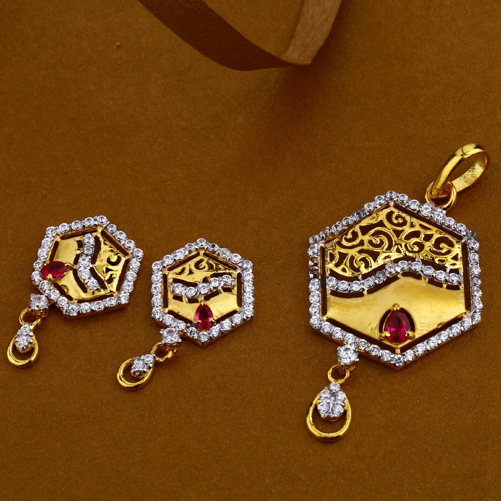 916 Gold Hallmark Fancy Ladies Pendant Set FPS18