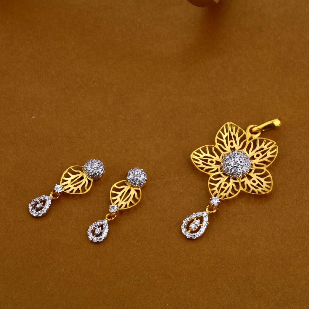 916 Cz Hallmark Designer Pendant Set FPS27