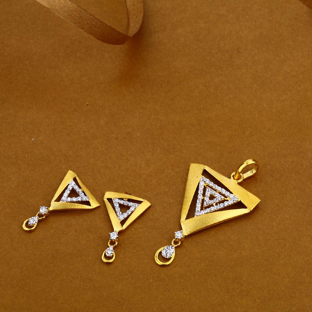 916 Gold Cz Stylish Pendant Set FPS31
