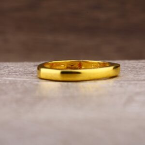 22Kt Gold Women's Stylish Plain Ring LPR248
