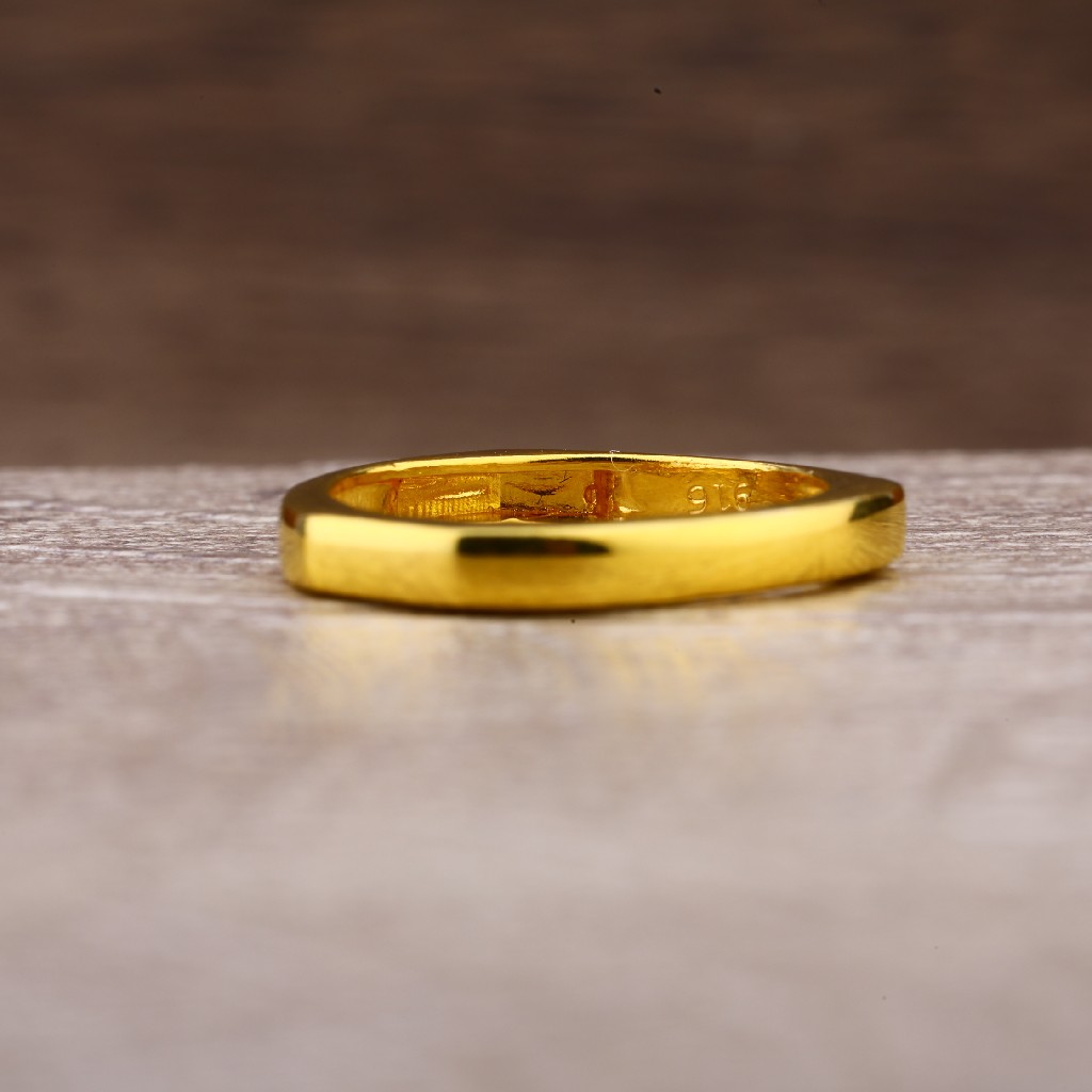 22Kt Gold Women's Stylish Plain Ring LPR248