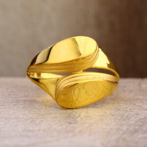 22Kt Gold Women's Plain Ring LPR260