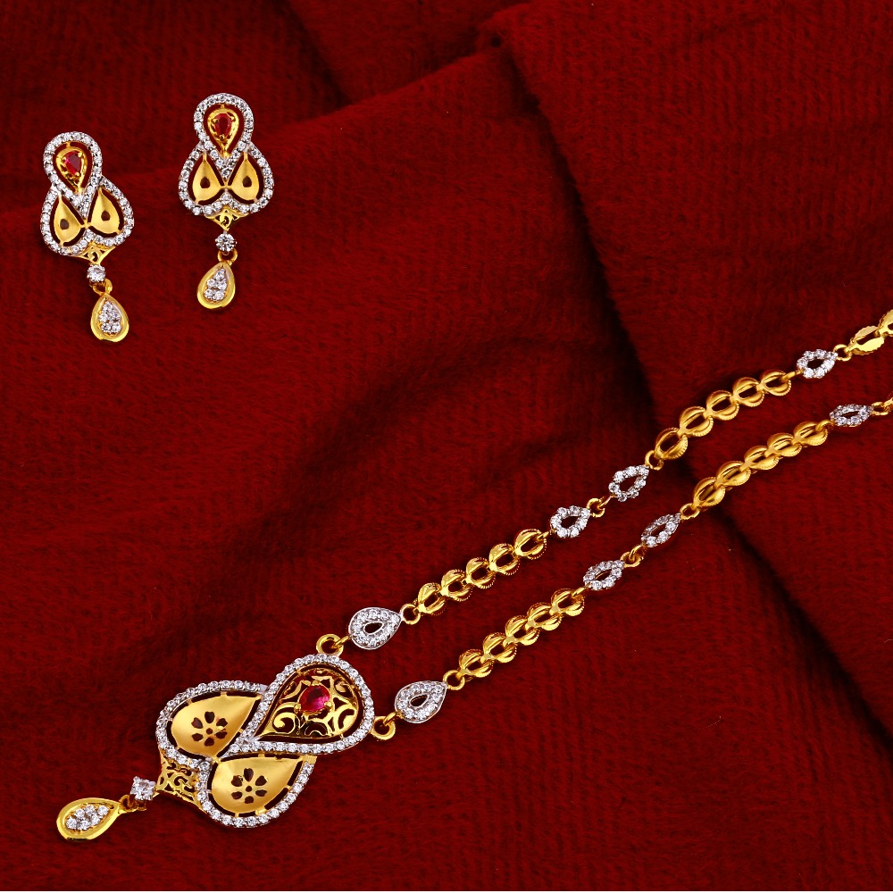 22ct  Gold Hallmark Fancy Chain Necklace  CN85