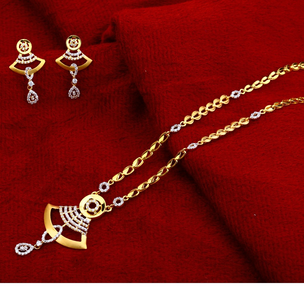 22kt Gold  Hallmark Exclusive  Chain Necklace  CN142