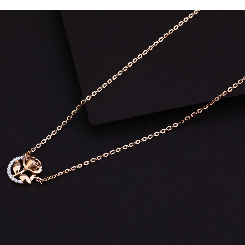 750 Rose Gold  Fancy   Necklace RTM81