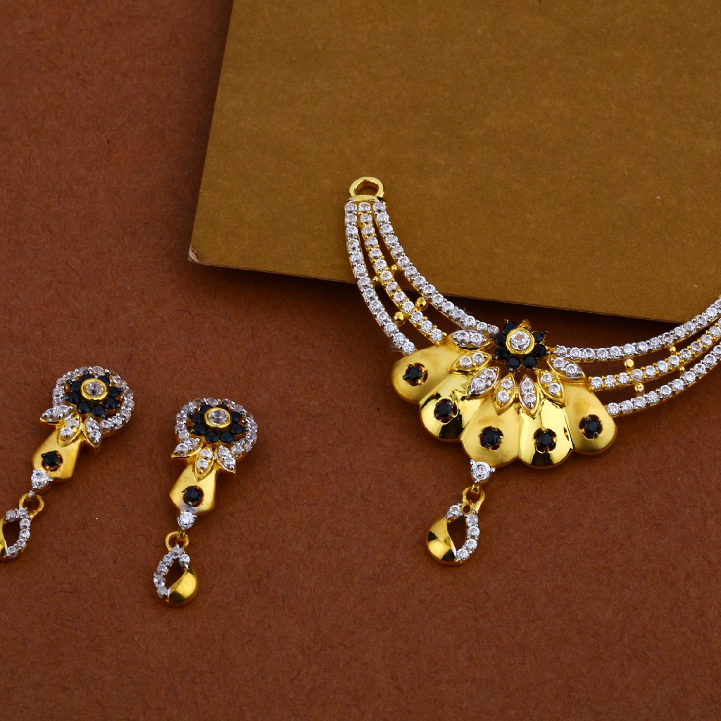916 Cz Gold Exclusive Pendant MP04