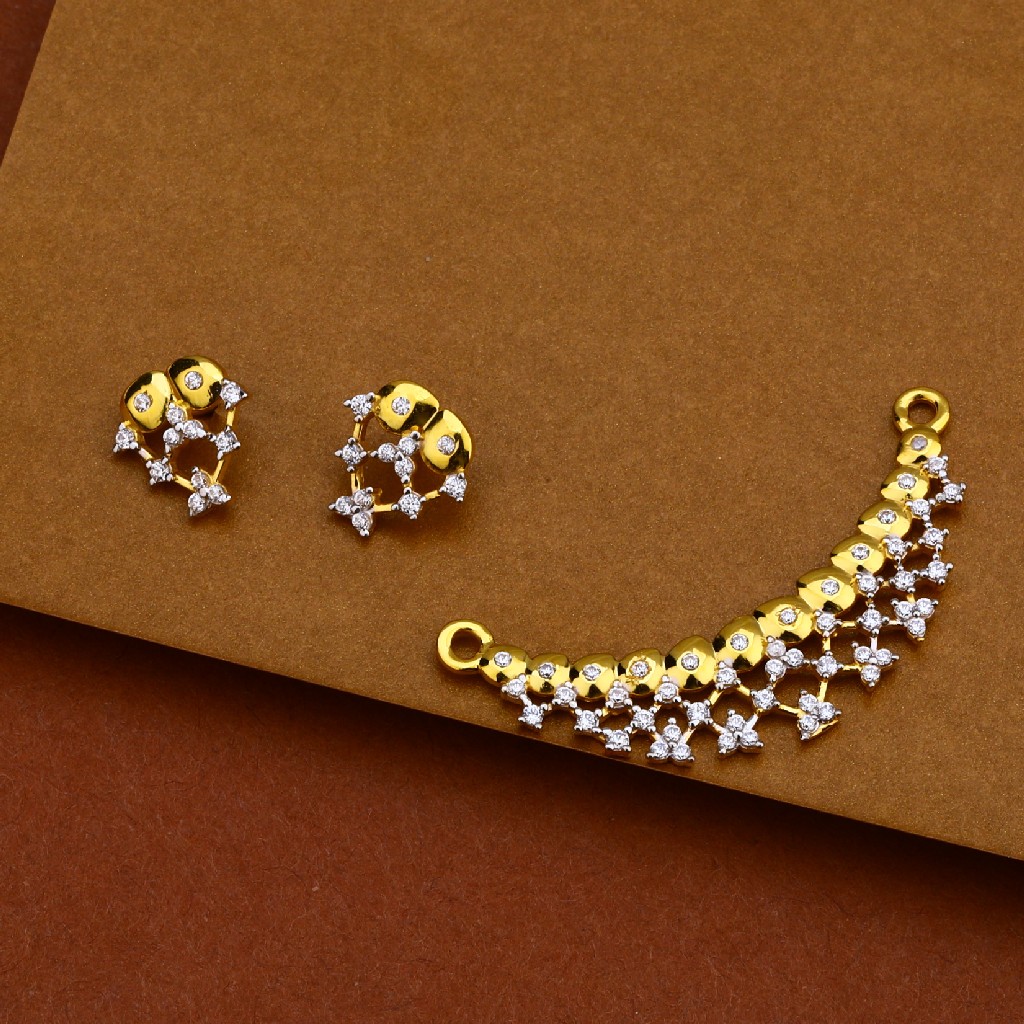 22kt Gold Stylish Hallmark Pendant MP127