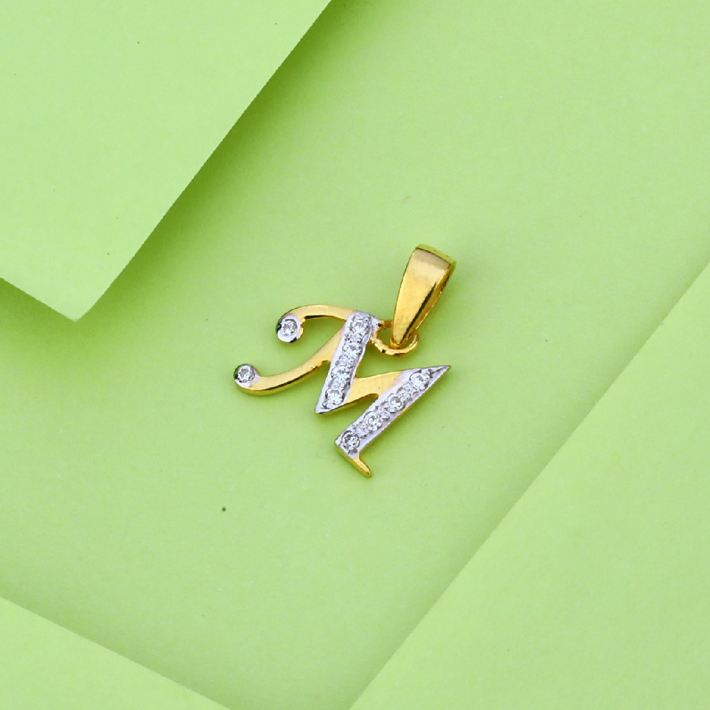 916 Gold Classic Letter Pendant LP31