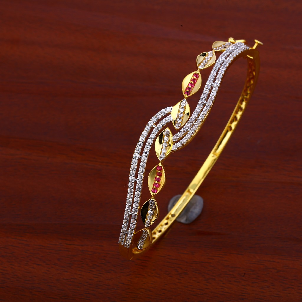 18ct Gold fancy Designer Bracelet Kada LKB70
