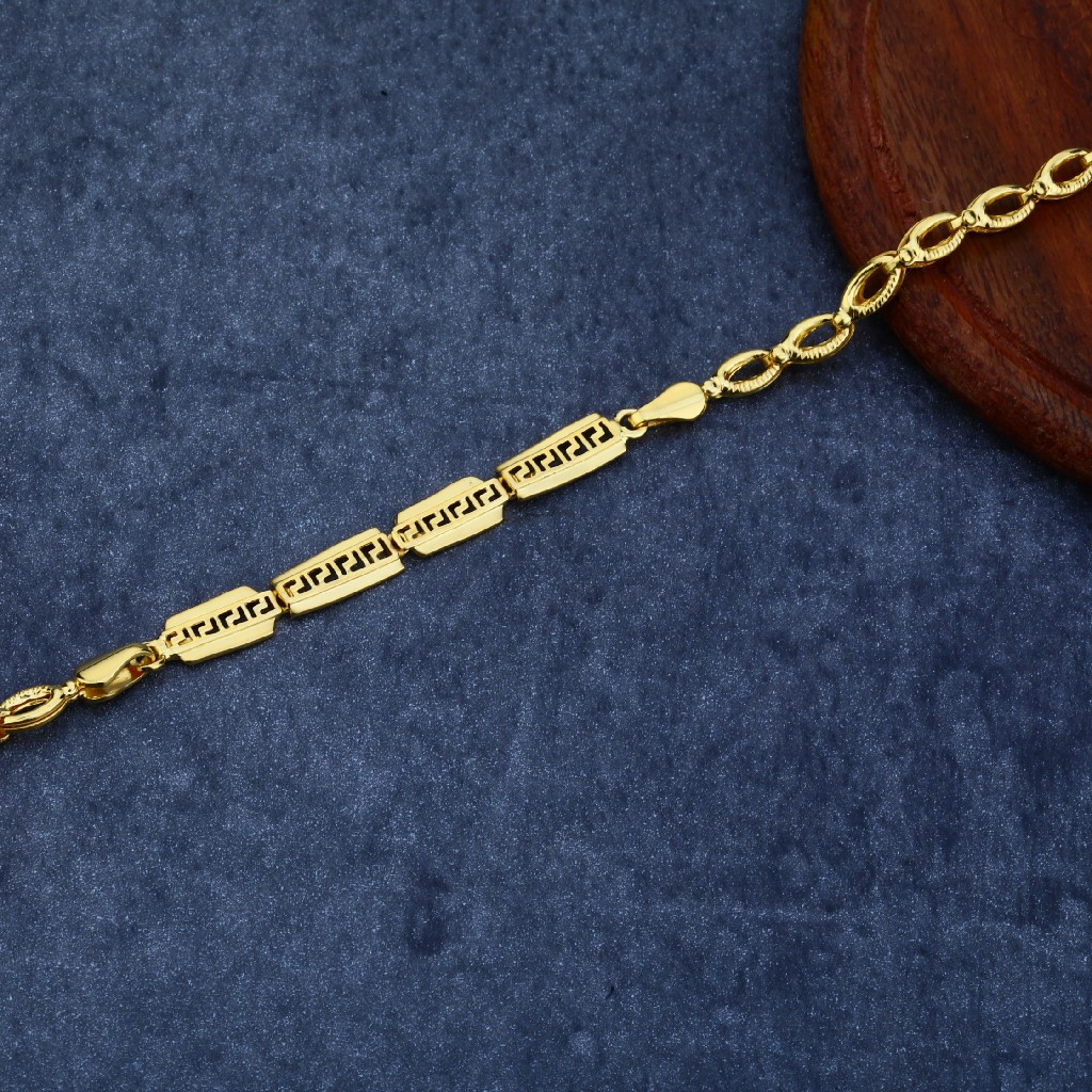 916 Gold Exclusive Designer Bracelet LPBR03