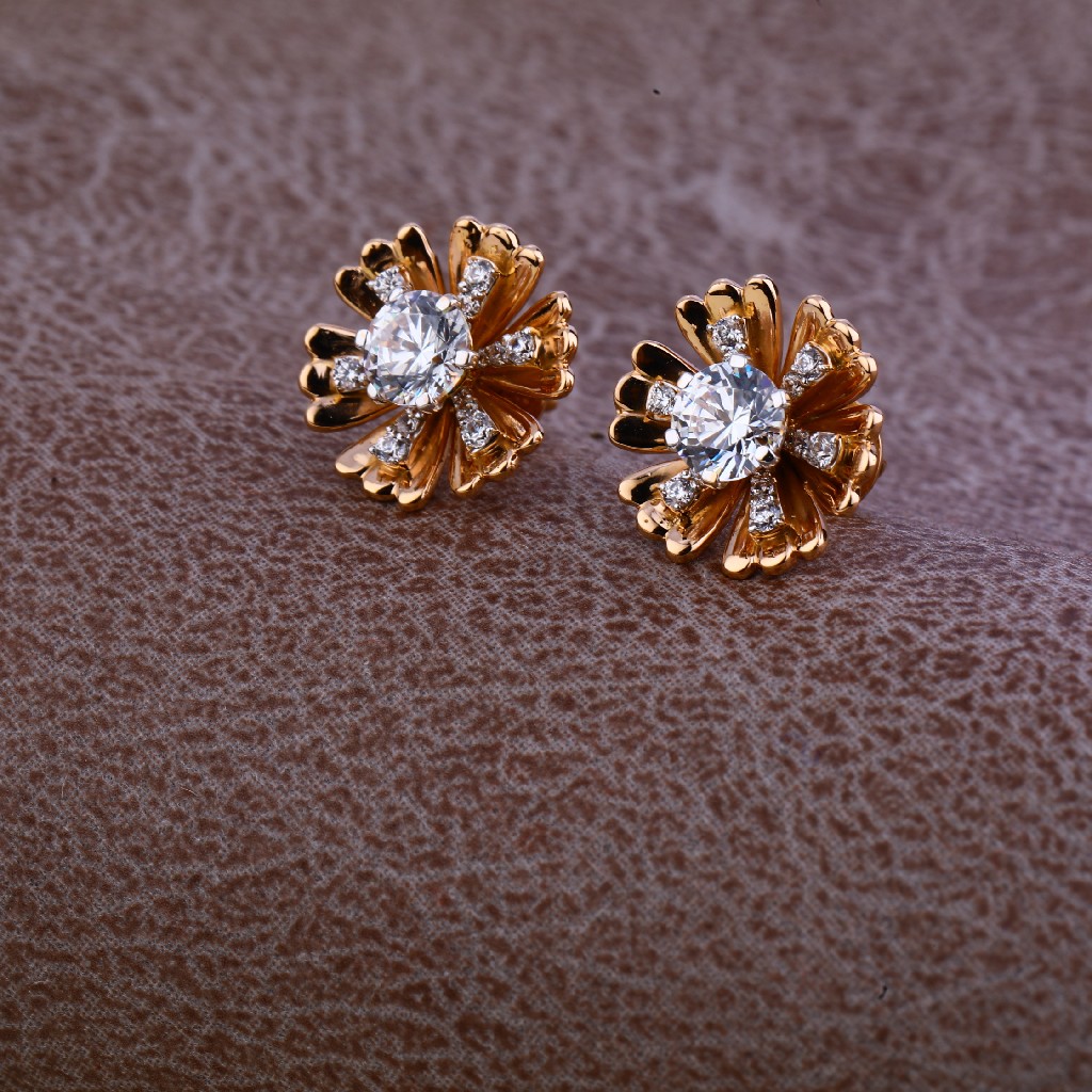 18kt Gold Designer Stylish Earring RE73